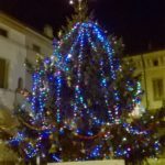 Albero di Natale illuminato